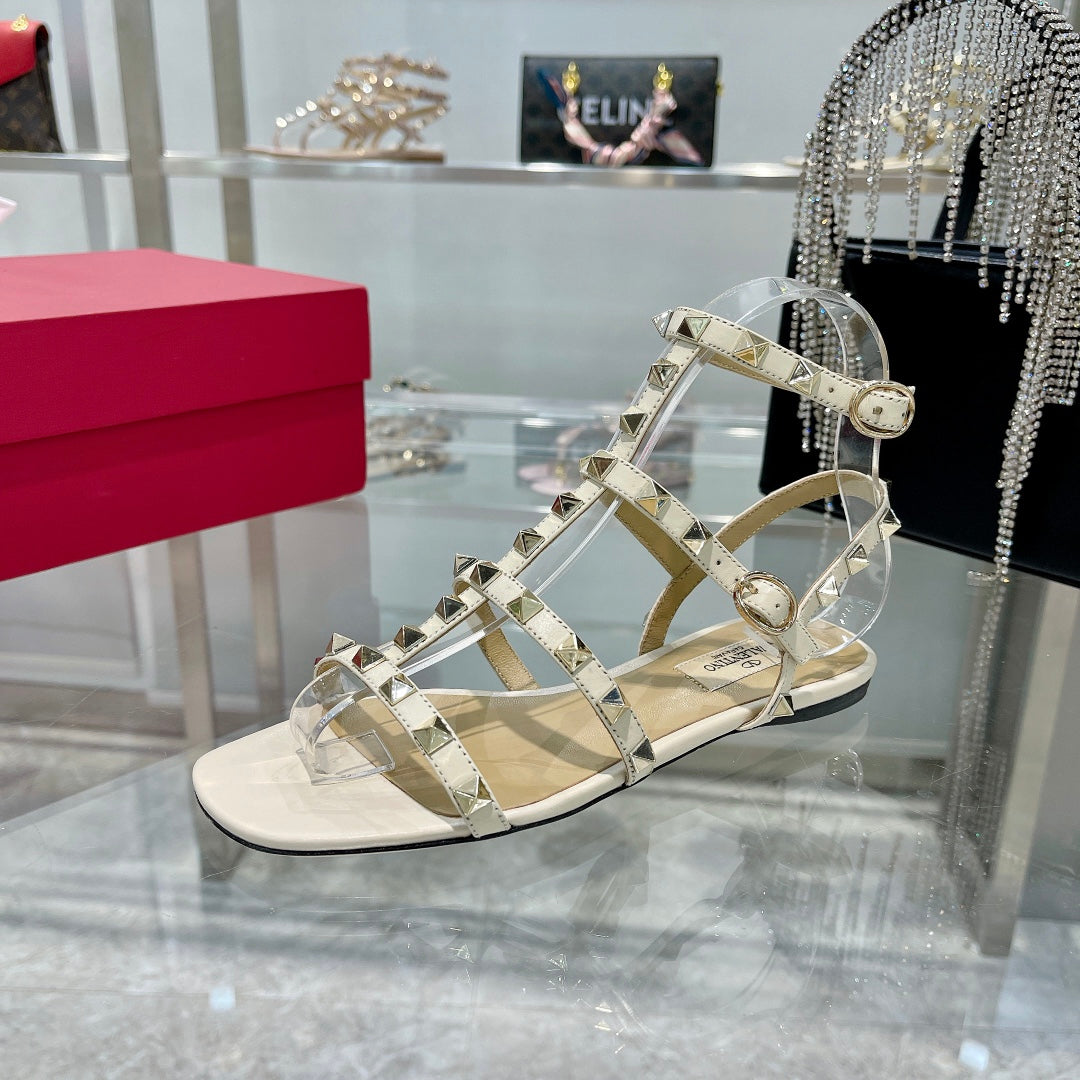 ROCKSTUD SANDAL WITH STRAPS IN WHITE CALFSKIN - 35