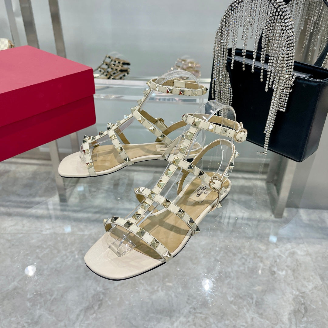 ROCKSTUD SANDAL WITH STRAPS IN WHITE CALFSKIN - 35