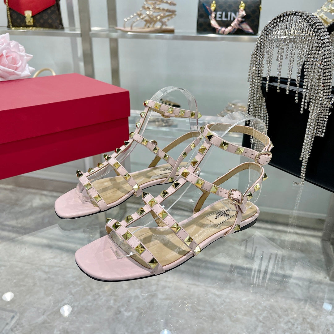 ROCKSTUD SANDAL WITH STRAPS IN BLUSH PINK CALFSKIN - 35
