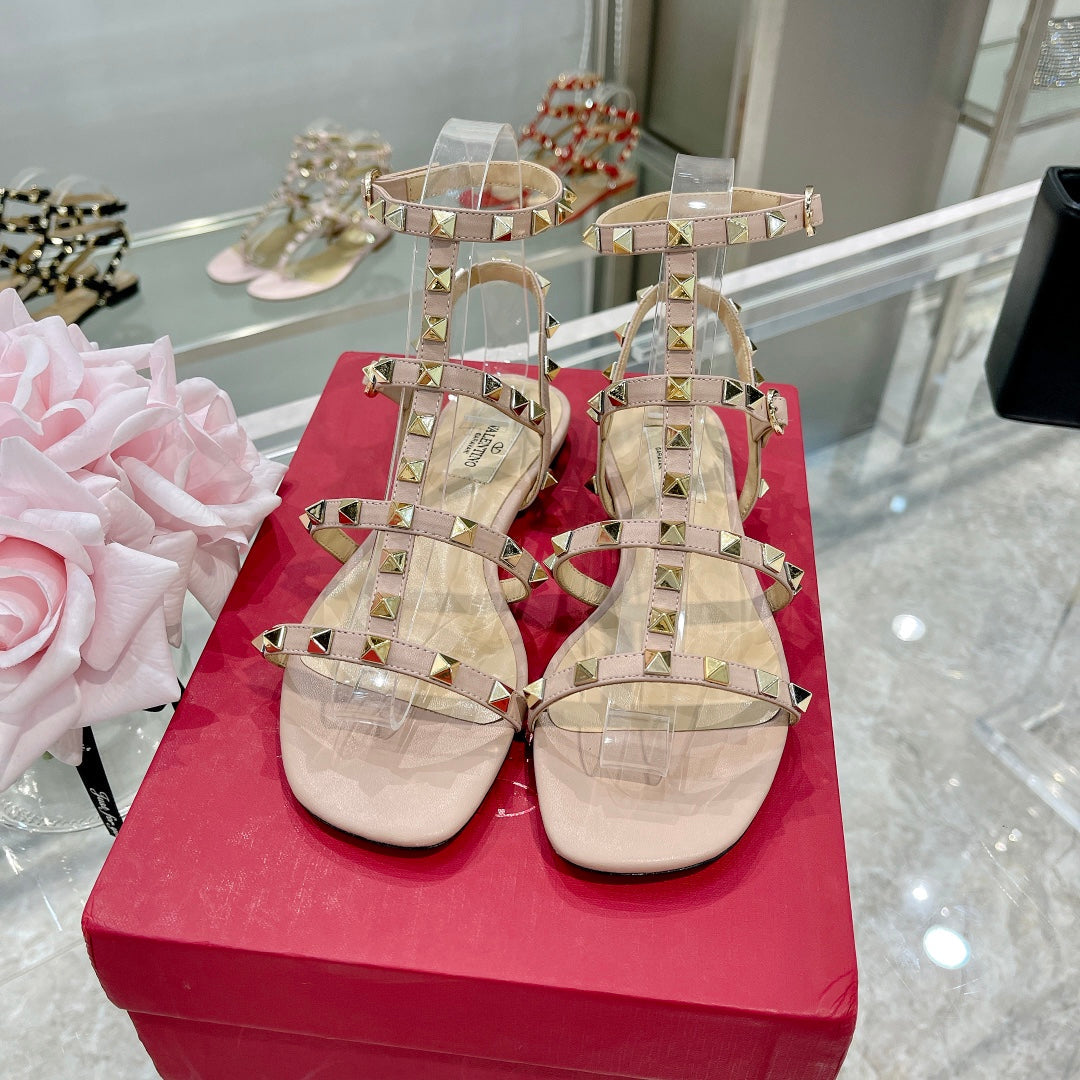 ROCKSTUD SANDAL WITH STRAPS IN LIGHT PINK CALFSKIN - 35