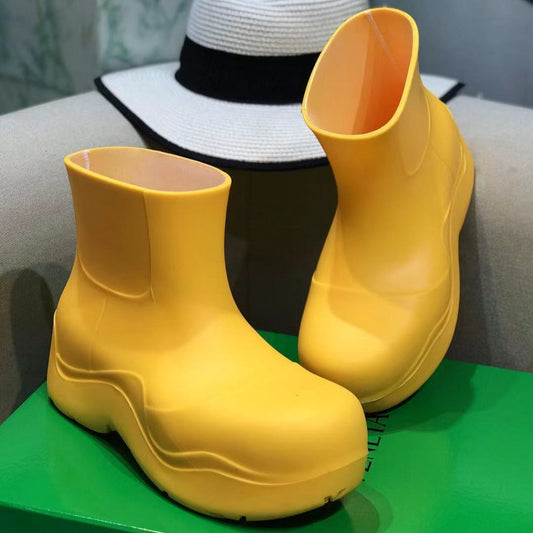 PUDDLE ANKLE BOOT IN BRIGHT YELLOW RUBBER - 35