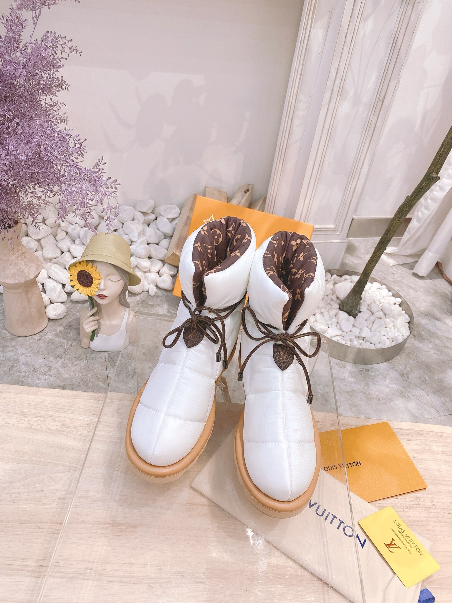 PILLOW COMFORT ANKLE BOOTS IN WHITE NYLON - 35