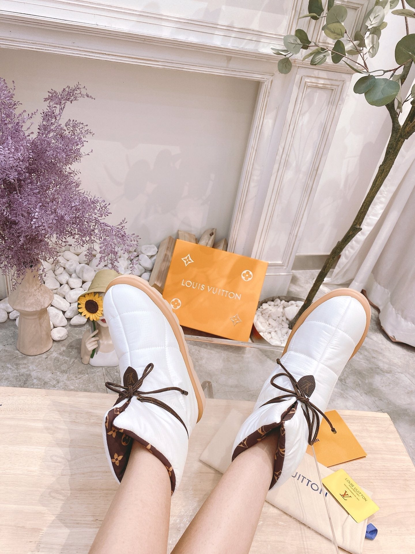PILLOW COMFORT ANKLE BOOTS IN WHITE NYLON - 35
