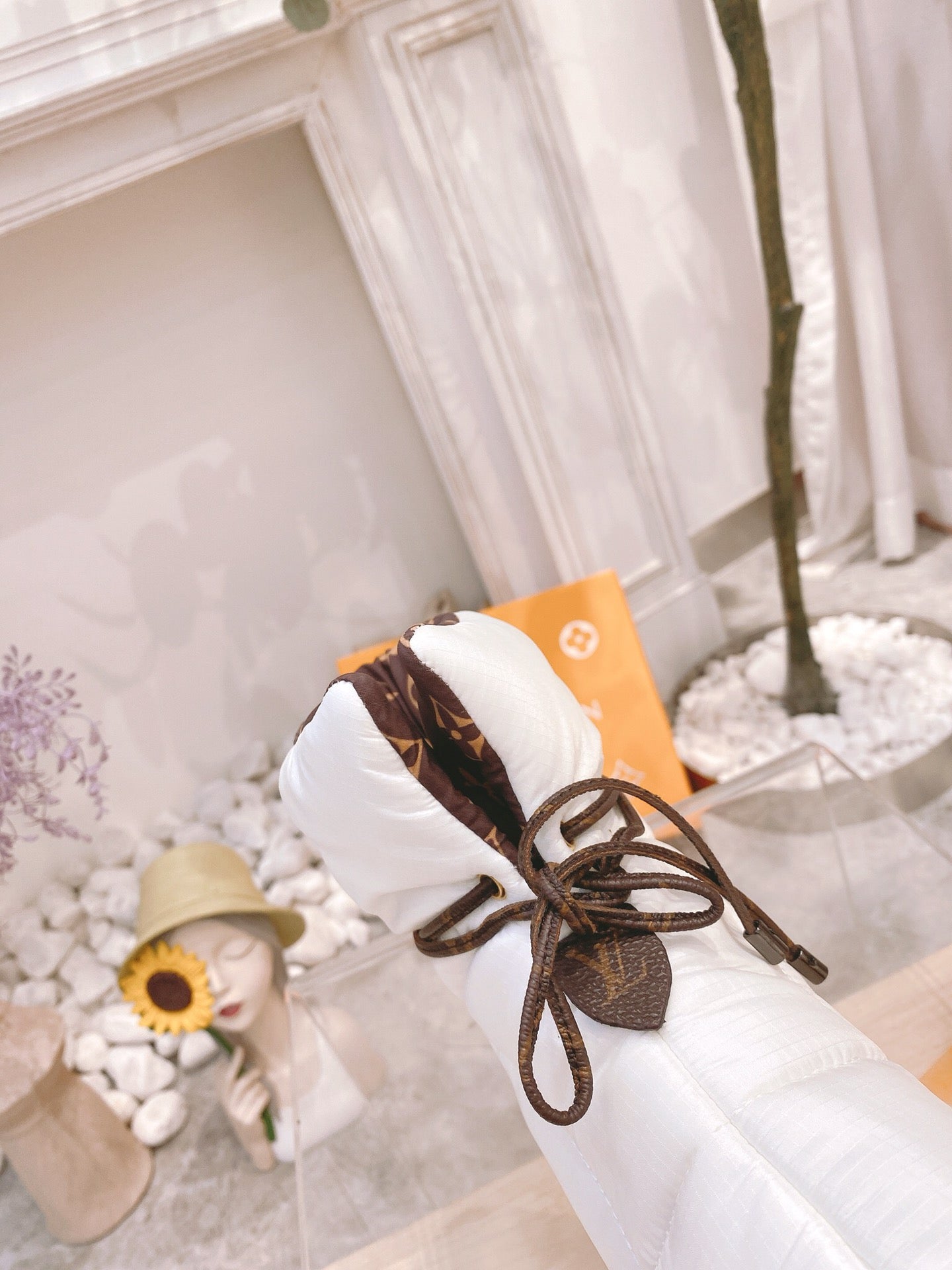 PILLOW COMFORT ANKLE BOOTS IN WHITE NYLON - 35