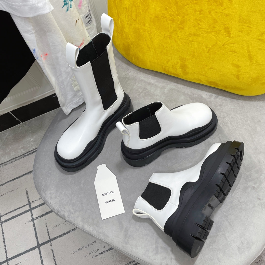 TIRE CHELSEA BOOT IN WHITE MIX BLACK CALFSKIN - 35 / Ankle Boots