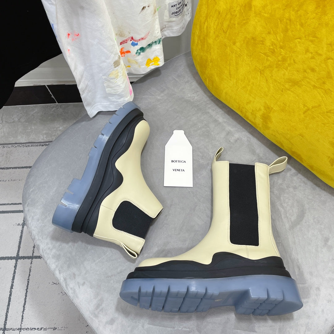 TIRE CHELSEA BOOT IN BLACK MIX BISQUE BEIGE CALFSKIN WITH STEEL BLUE SOLE - 35 / Ankle Boots