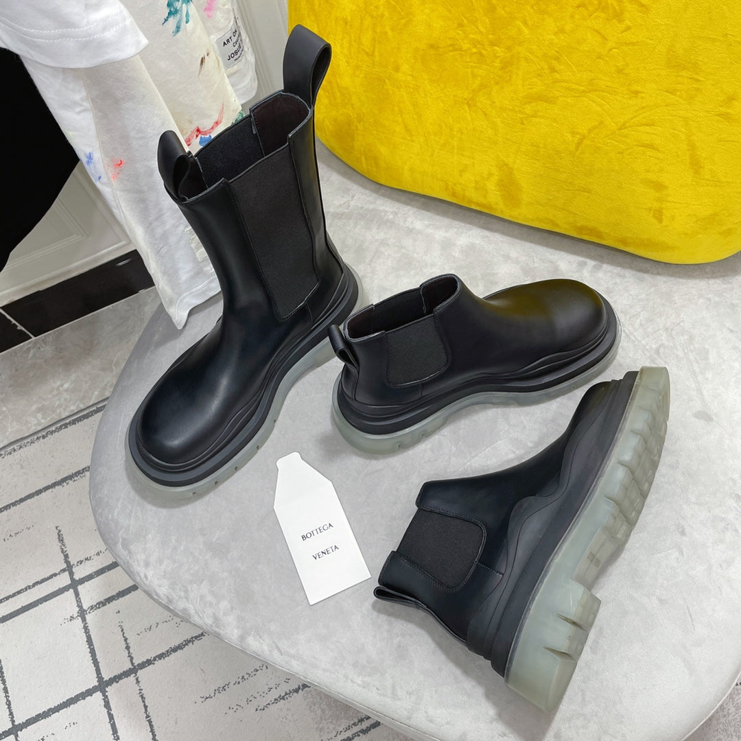 TIRE CHELSEA BOOT IN BLACK CALFSKIN WITH PALE GRAY SOLE - 35 / Ankle Boots