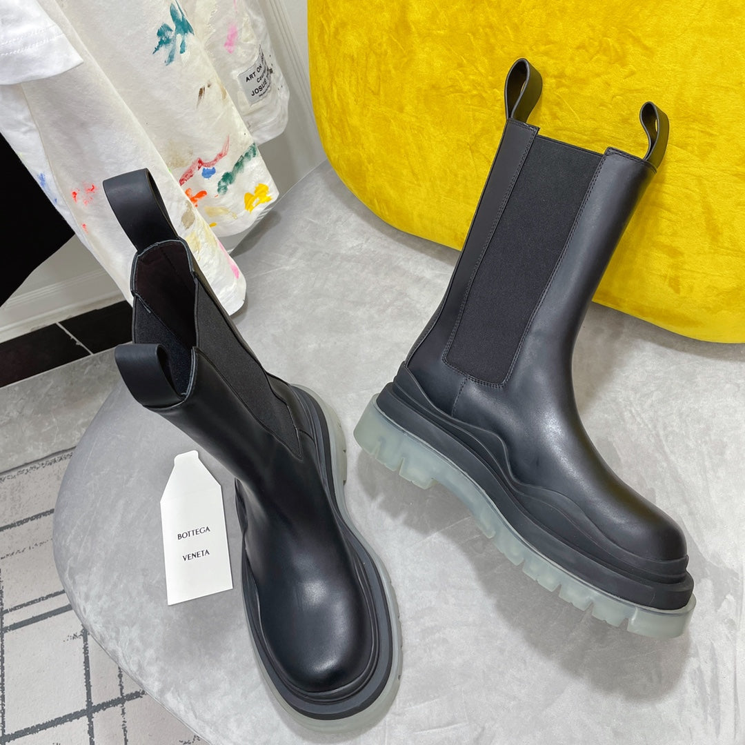 TIRE CHELSEA BOOT IN BLACK CALFSKIN WITH PALE GRAY SOLE - 35 / Ankle Boots