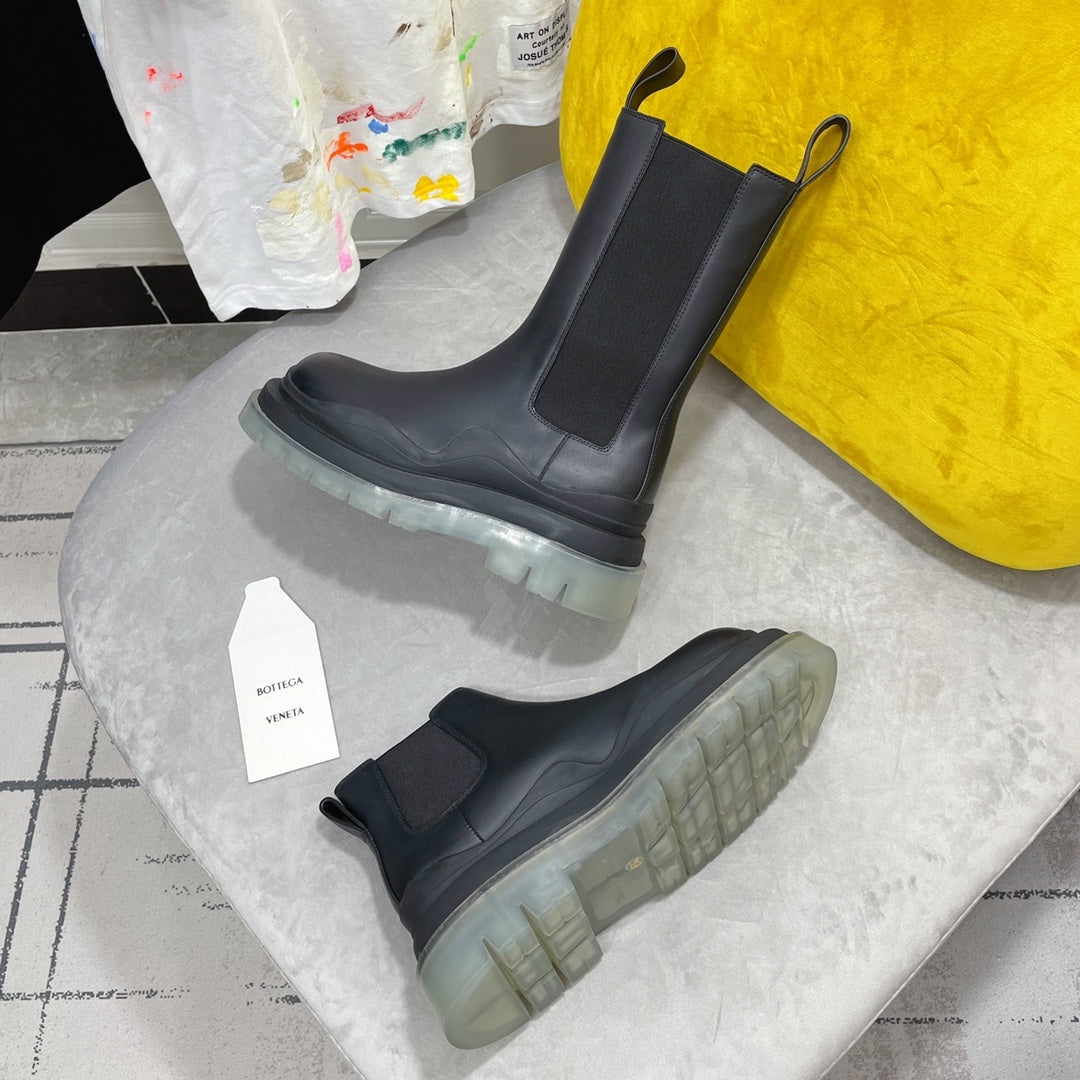 TIRE CHELSEA BOOT IN BLACK CALFSKIN WITH PALE GRAY SOLE - 35 / Ankle Boots