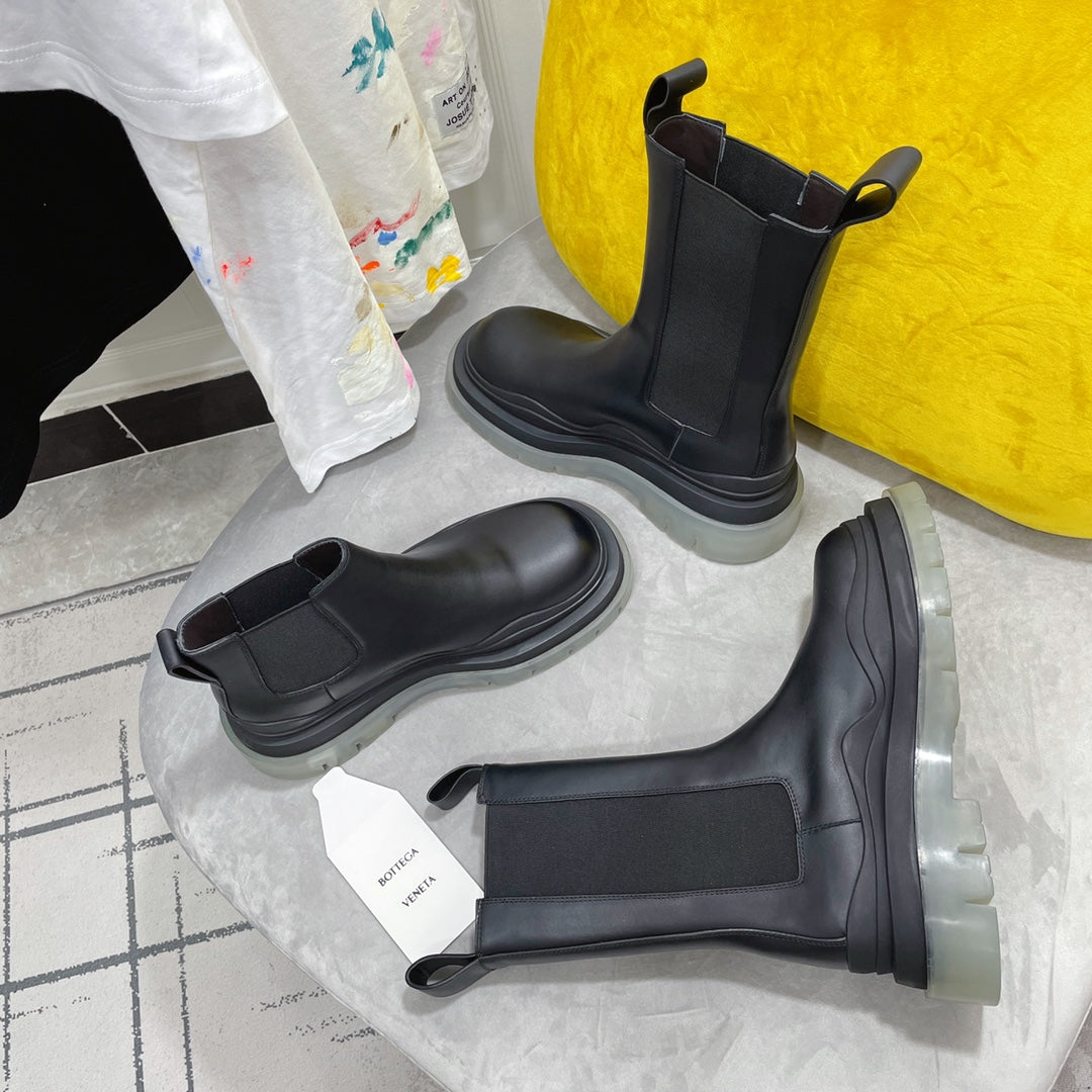 TIRE CHELSEA BOOT IN BLACK CALFSKIN WITH PALE GRAY SOLE - 35 / Ankle Boots