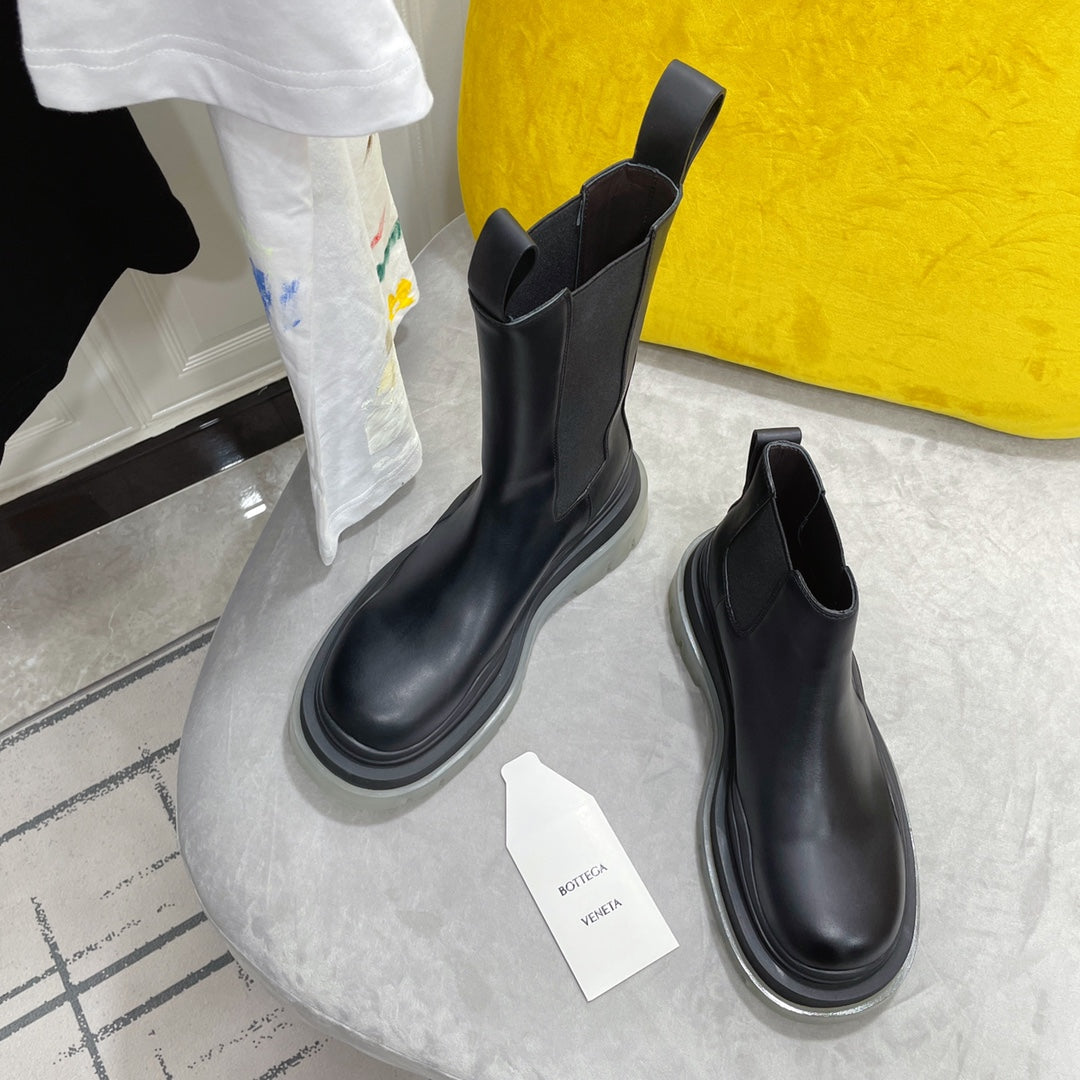 TIRE CHELSEA BOOT IN BLACK CALFSKIN WITH PALE GRAY SOLE - 35 / Ankle Boots