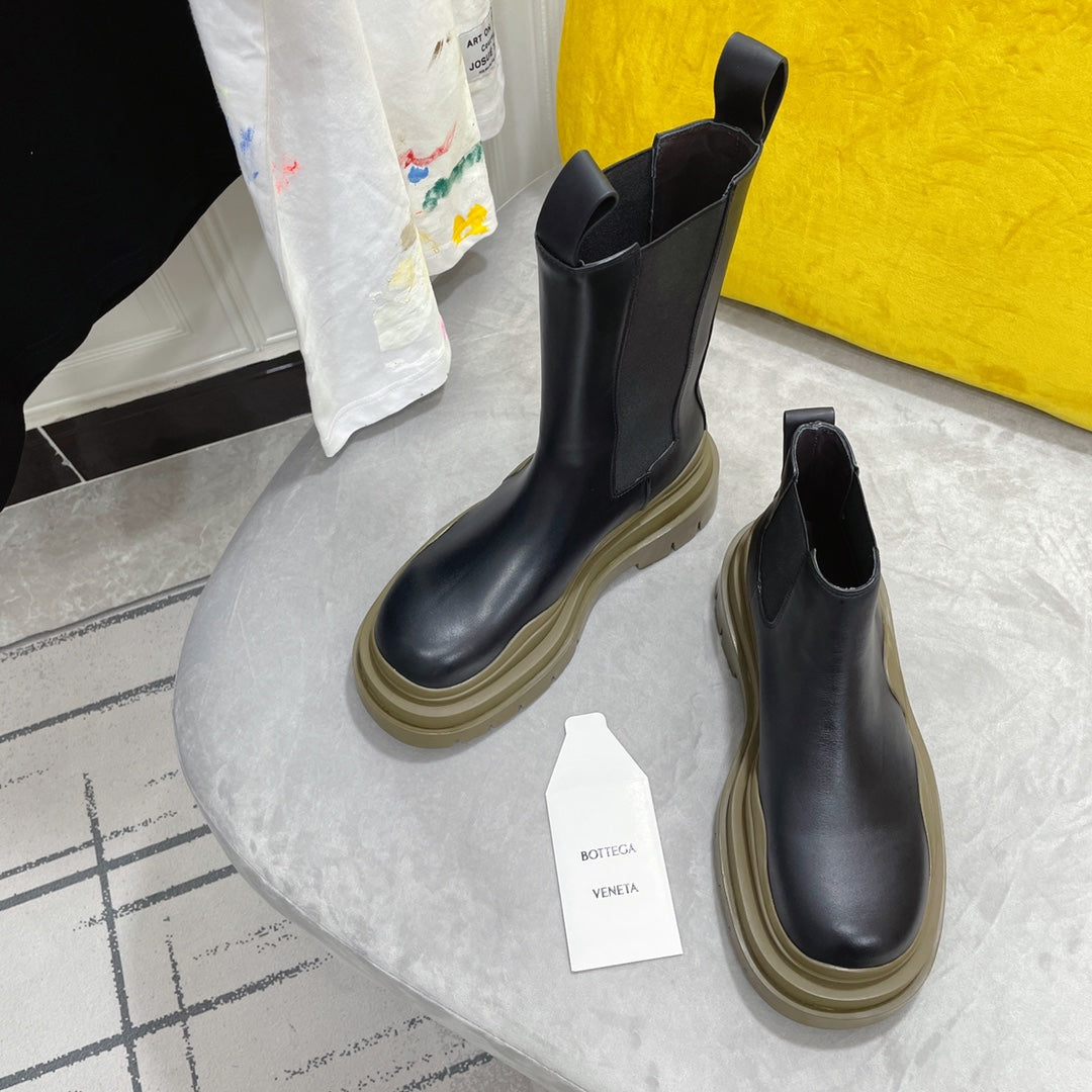 TIRE CHELSEA BOOT IN BLACK MIX OLIVE GREEN CALFSKIN - 35 / Ankle Boots