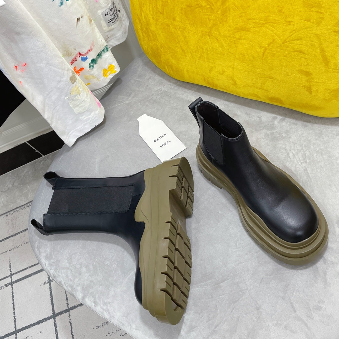 TIRE CHELSEA BOOT IN BLACK MIX OLIVE GREEN CALFSKIN - 35 / Ankle Boots