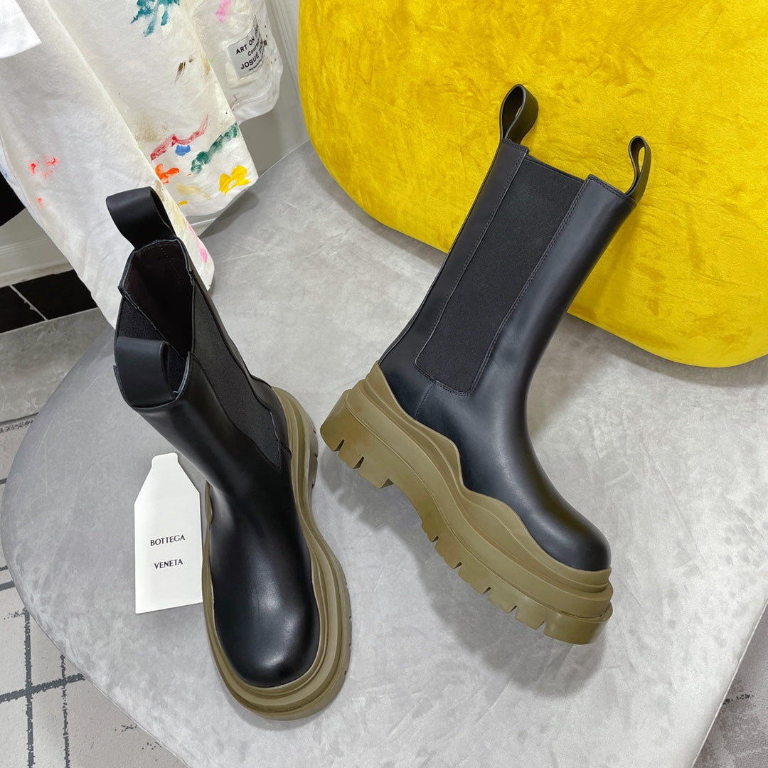 TIRE CHELSEA BOOT IN BLACK MIX OLIVE GREEN CALFSKIN - 35 / Ankle Boots