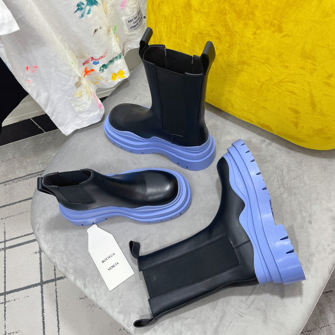 TIRE CHELSEA BOOT IN BLACK MIX CORNFLOWER BLUE CALFSKIN - 35 / Ankle Boots