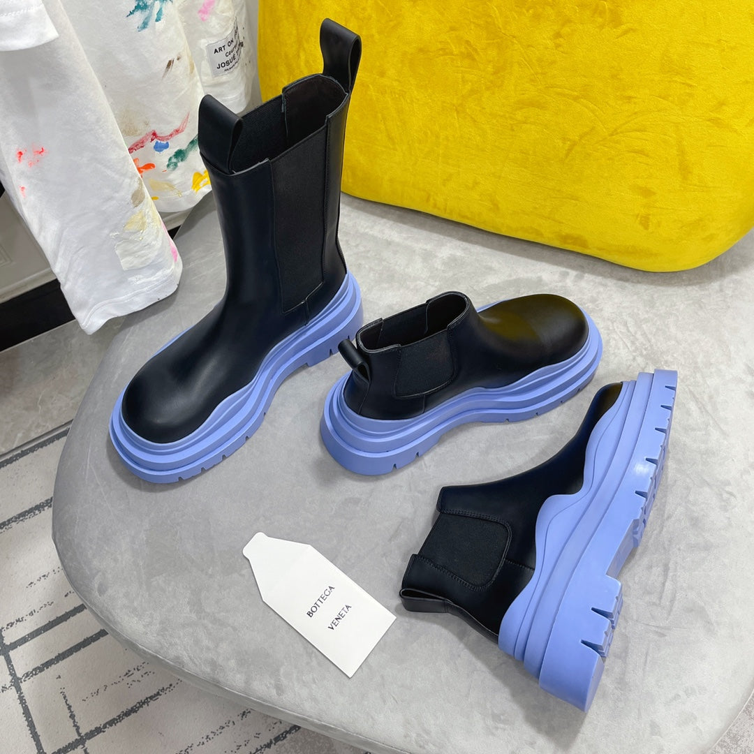 TIRE CHELSEA BOOT IN BLACK MIX CORNFLOWER BLUE CALFSKIN - 35 / Ankle Boots