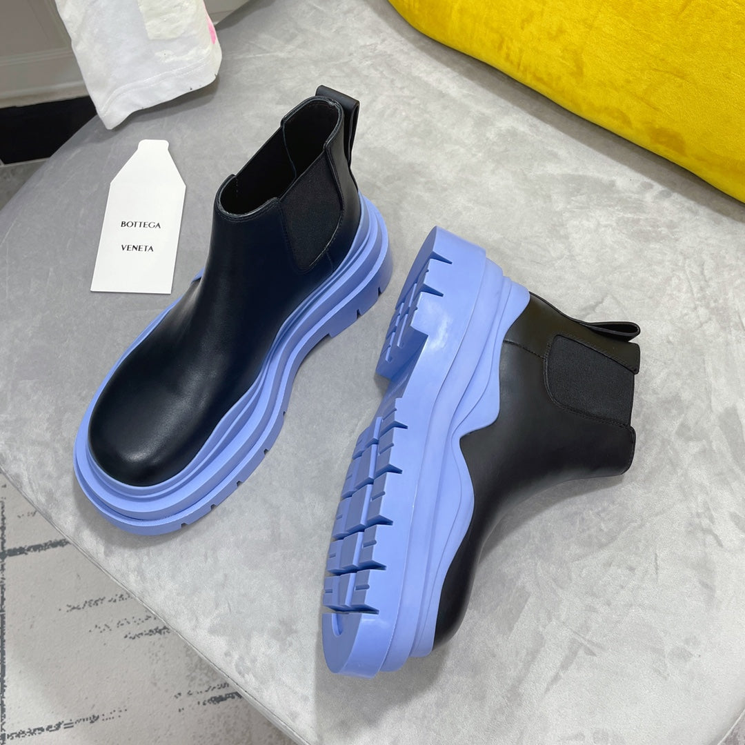 TIRE CHELSEA BOOT IN BLACK MIX CORNFLOWER BLUE CALFSKIN - 35 / Ankle Boots