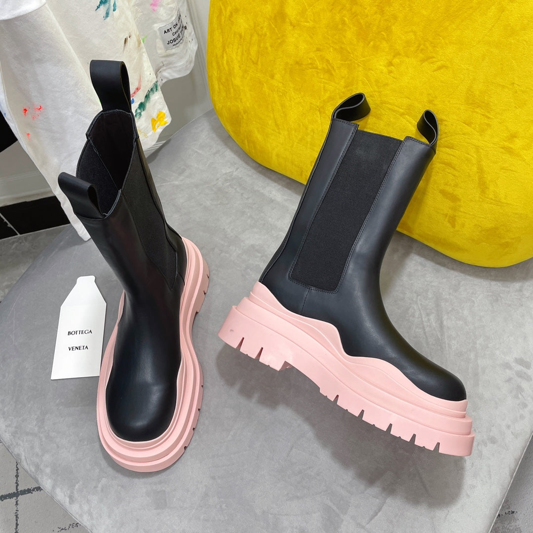 TIRE CHELSEA BOOT IN PALE PINK MIX BLACK CALFSKIN - 35 / Ankle Boots