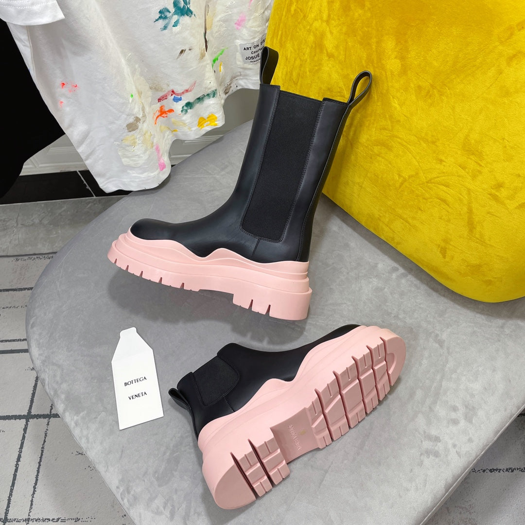 TIRE CHELSEA BOOT IN PALE PINK MIX BLACK CALFSKIN - 35 / Ankle Boots