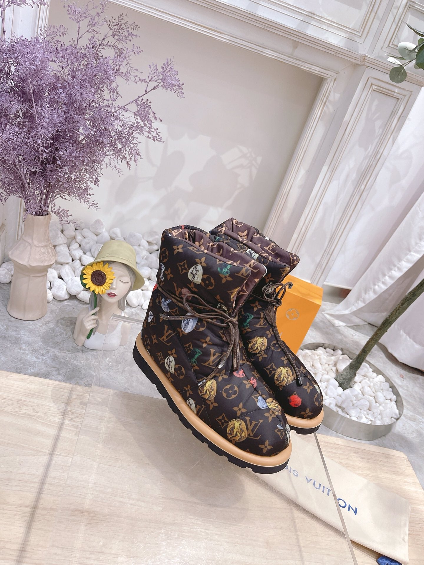 PILLOW COMFORT ANKLE BOOTS IN CHOCOLATE BROWN MONOGRAM NYLON - 35