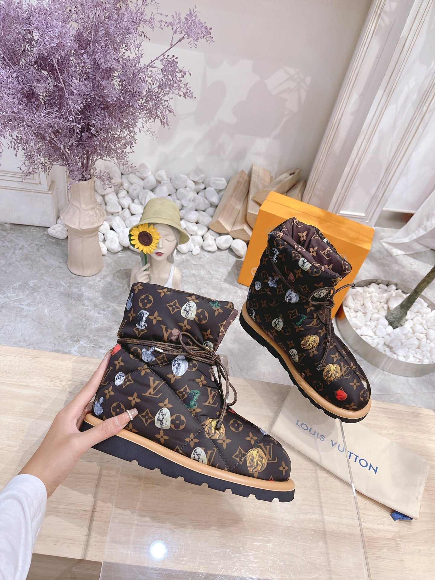 PILLOW COMFORT ANKLE BOOTS IN CHOCOLATE BROWN MONOGRAM NYLON - 35