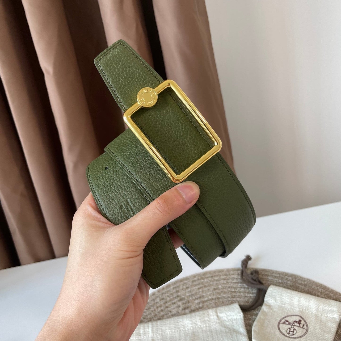 OSCAR BELT BUCKLE & REVERSIBLE OLIVE GREEN LEATHER STRAP 38MM GOLD HARDWARE - 30