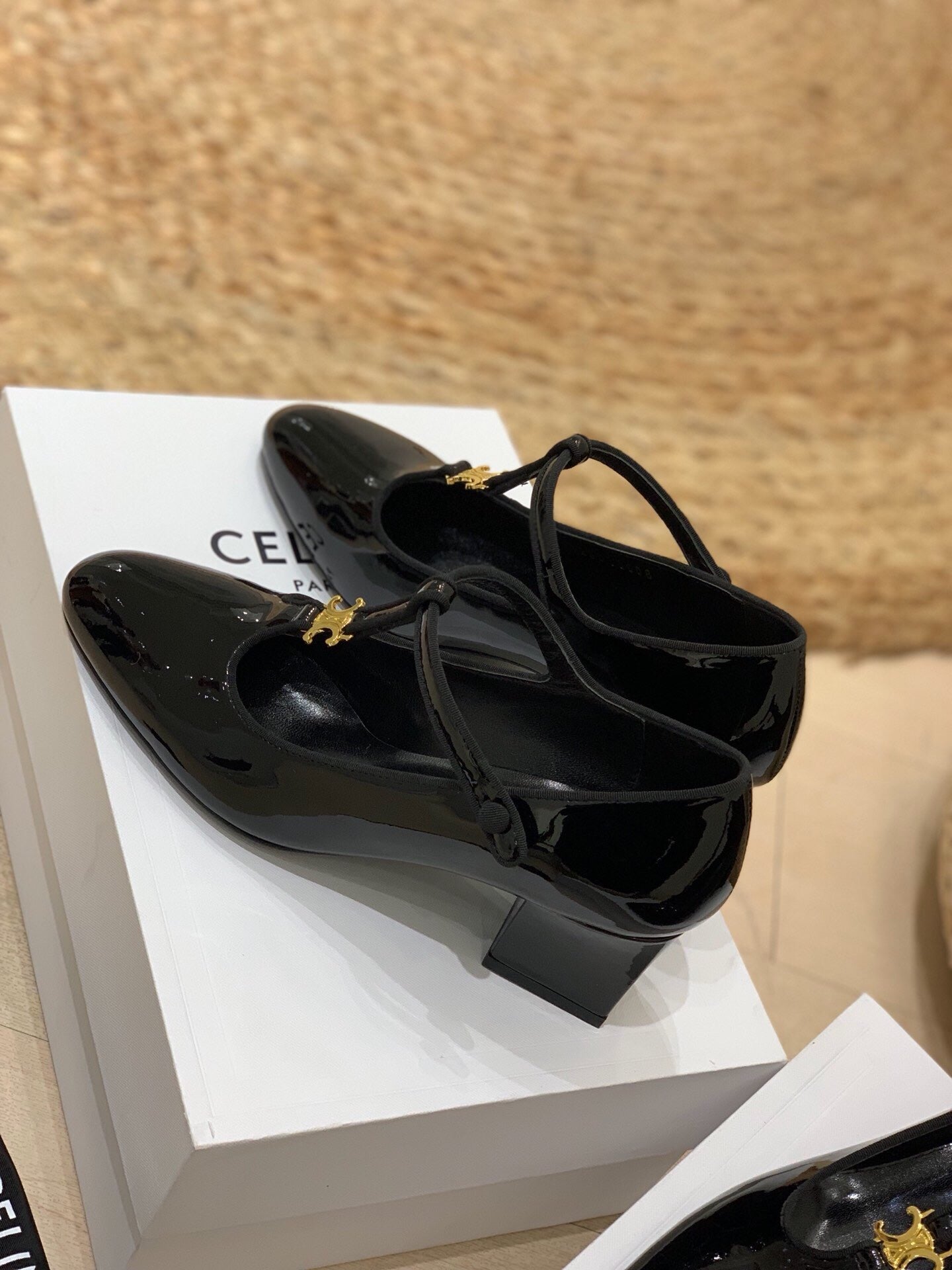 TRIOMPHE T-BAR HIGH PUMPS IN BLACK PATENT CALFSKIN - 35