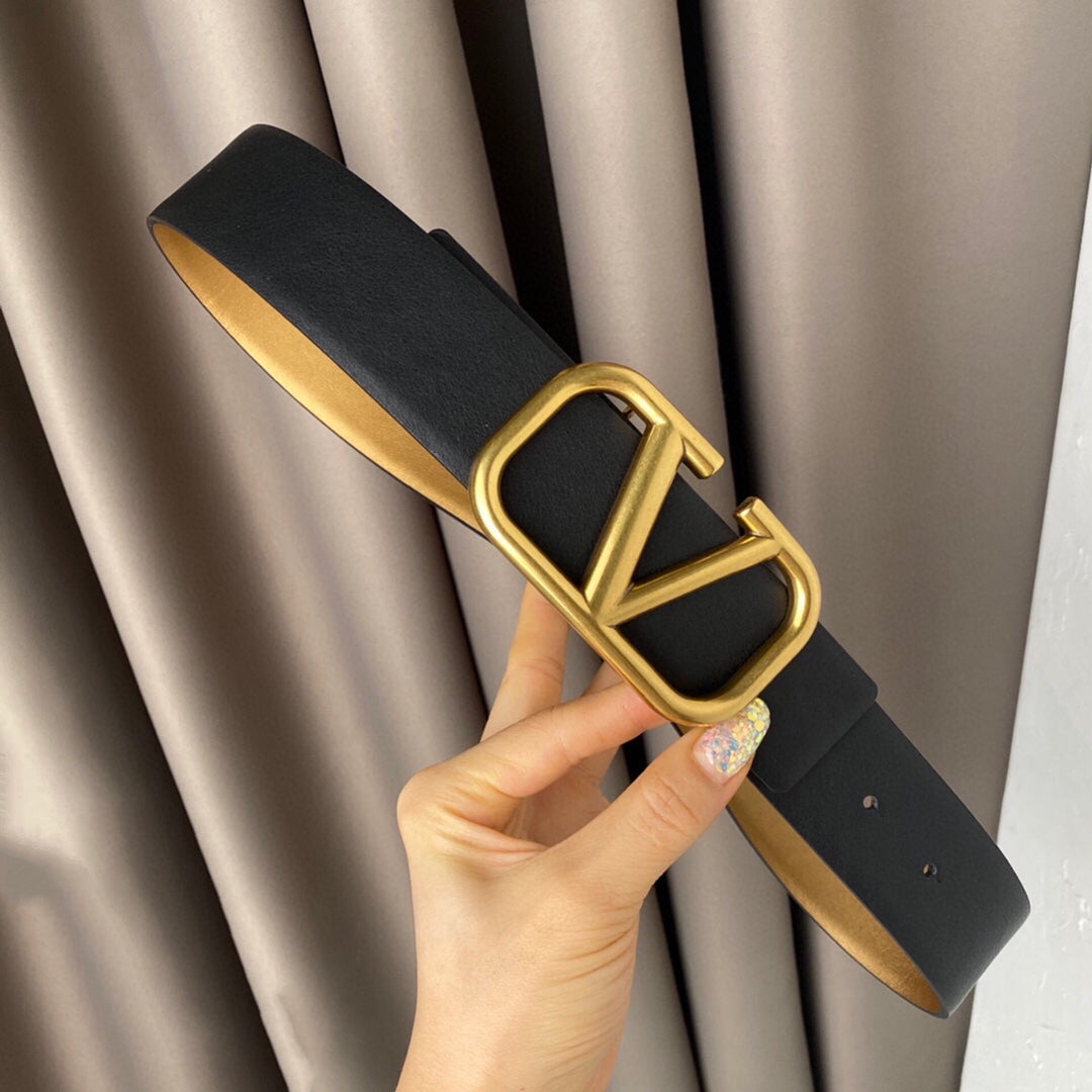 REVERSIBLE VLOGO SIGNATURE BELT IN GLOSSY GOLD BLACK CALFSKIN GHW 40 MM - 30