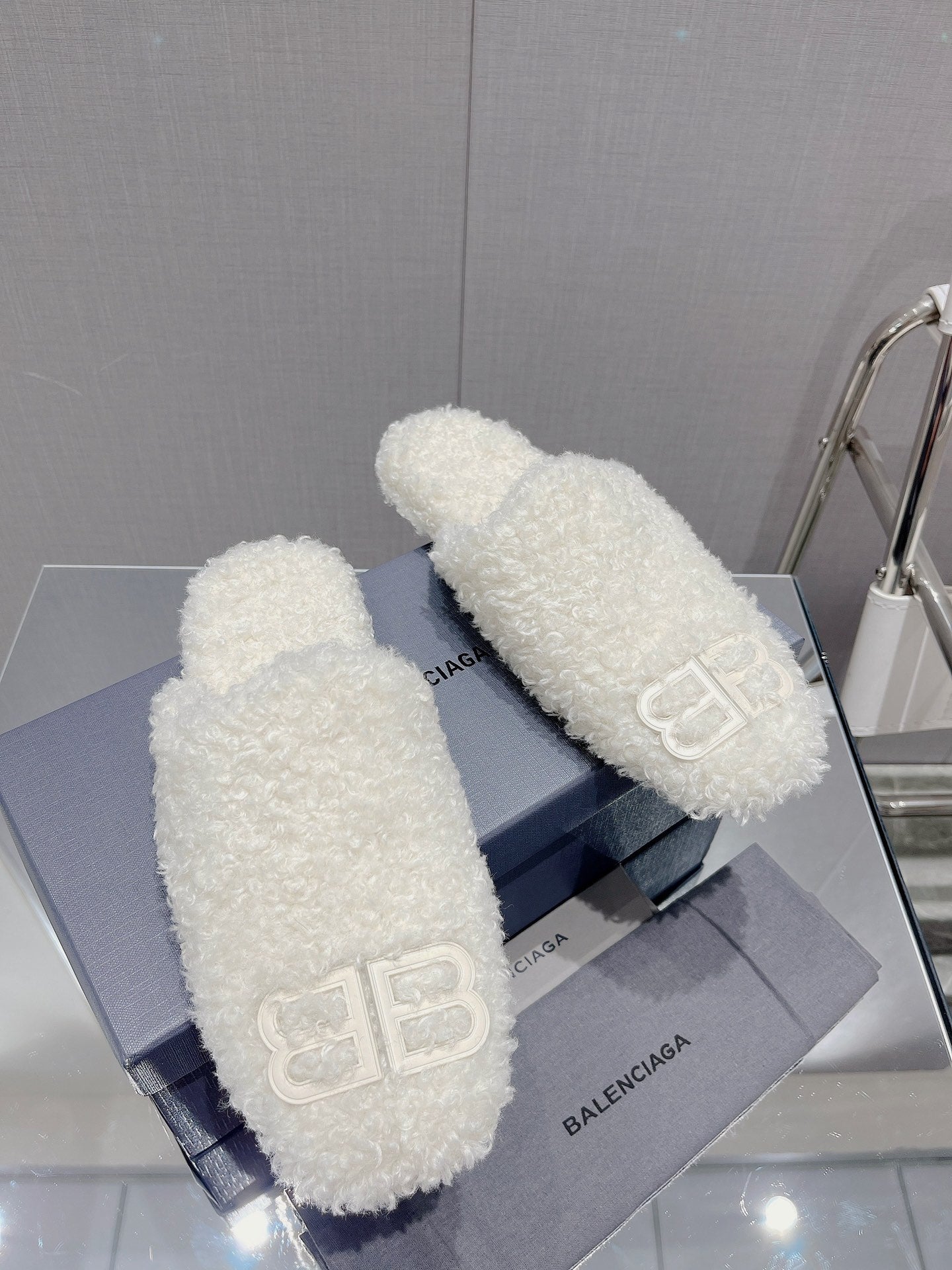 BALENCIAGA 25S MULES IN WHITE WOOL WITH LOGO - 35