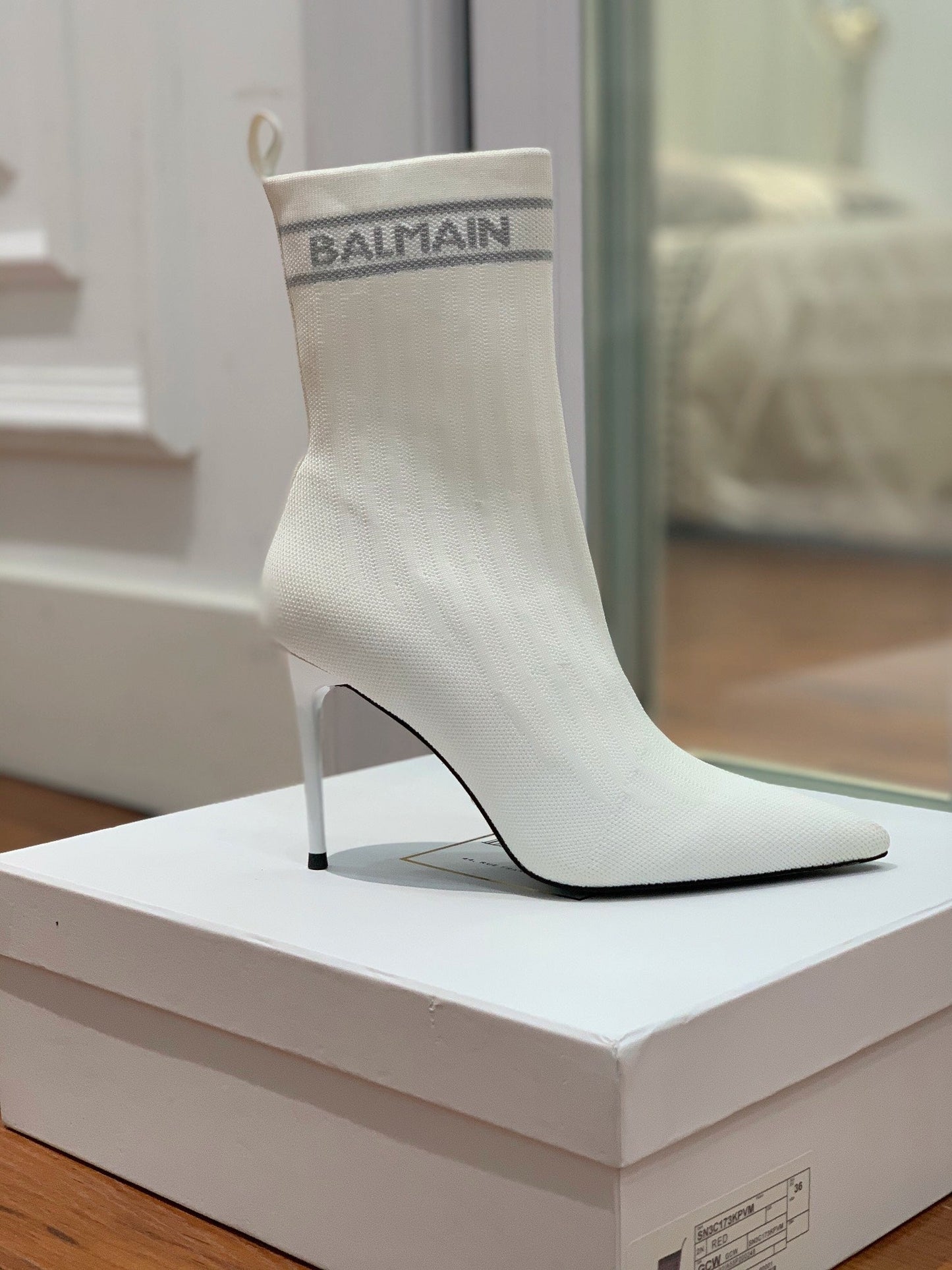 Черевики BALMAIN 26S 105 ММ У БІЛОМУ СТИЛІ FLYKNIT 15