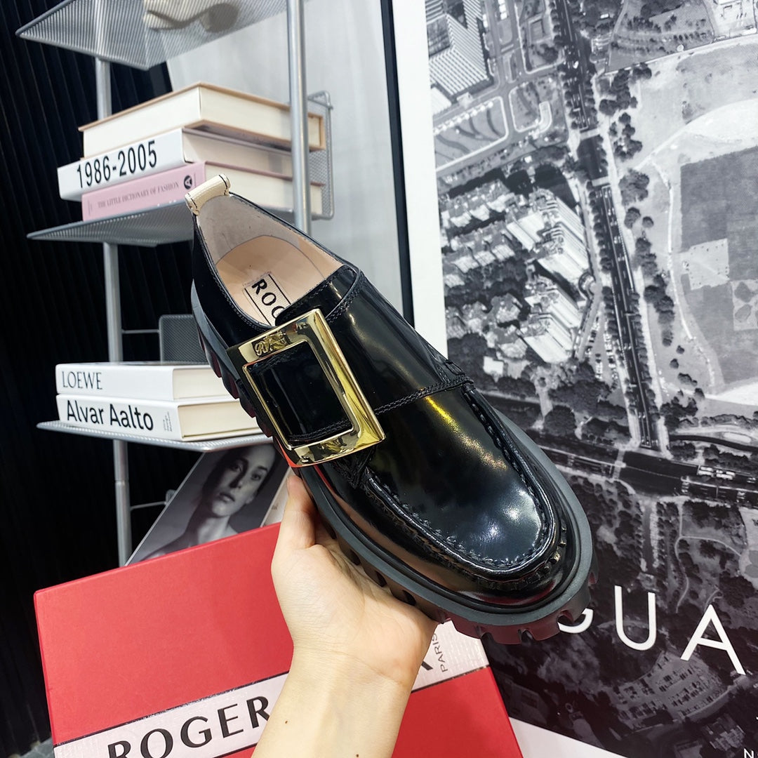 VIV' RANGERS LOAFERS IN BLACK SHINY CALFSKIN WITH GOLD BUCKLE ON THE SIDE OF THE TONGUE - 35
