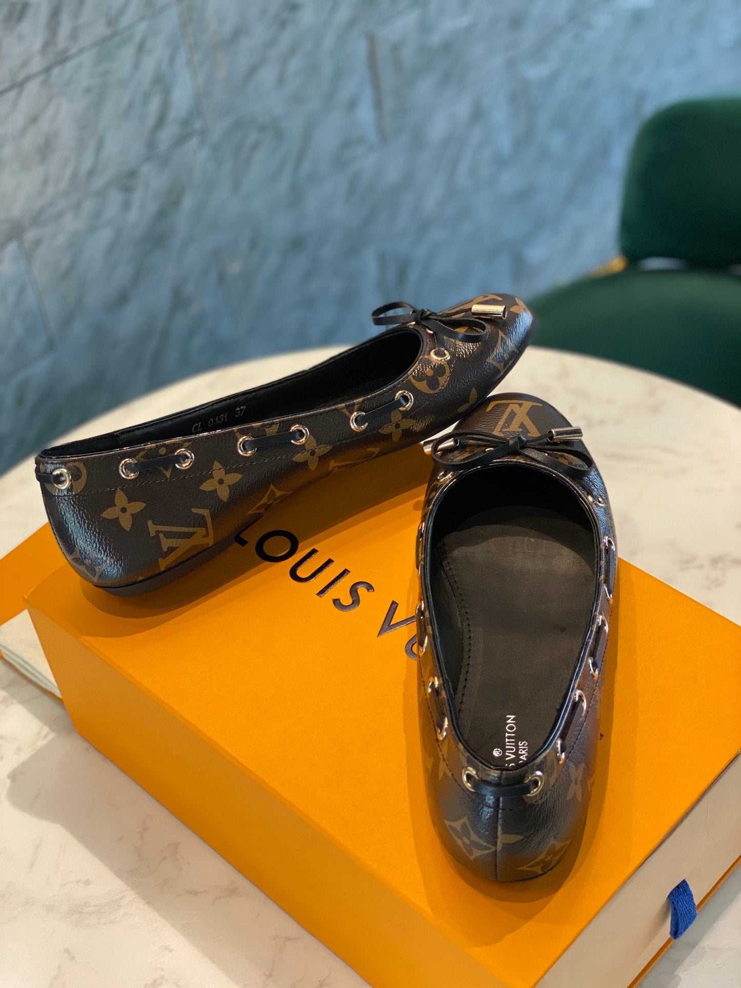 LV WOMEN'S BALLET FLAT IN CHOCOLATE BROWN MONOGRAM CALFSKIN WITH BOW - 35