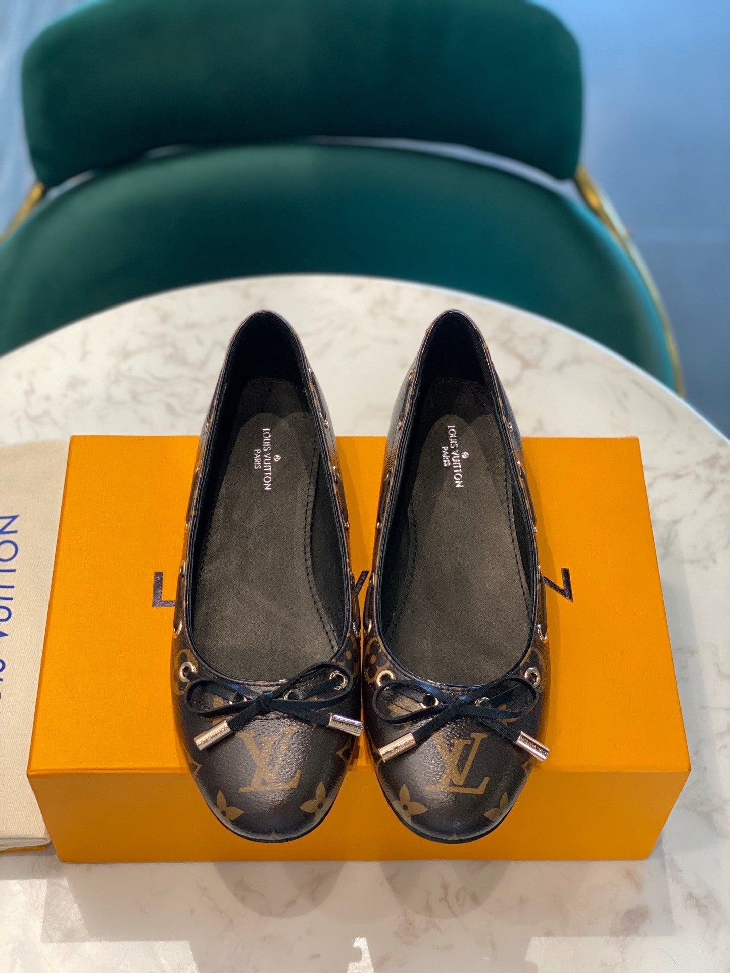 LV WOMEN'S BALLET FLAT IN CHOCOLATE BROWN MONOGRAM CALFSKIN WITH BOW - 35