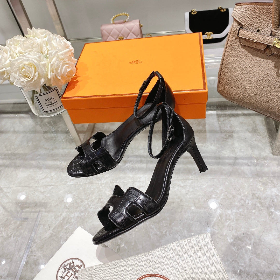 PREMIERE 70 SANDAL IN BLACK CALFSKIN - 35