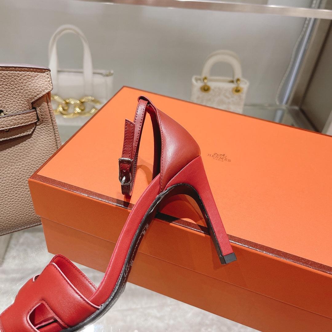 PREMIERE 105 SANDAL IN CHERRY RED CALFSKIN - 35