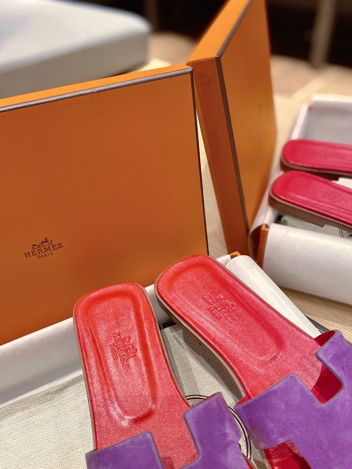 0RAN SANDALS IN VIOLET PURPLE SUEDE AND CHERRY RED CALFSKIN - 34