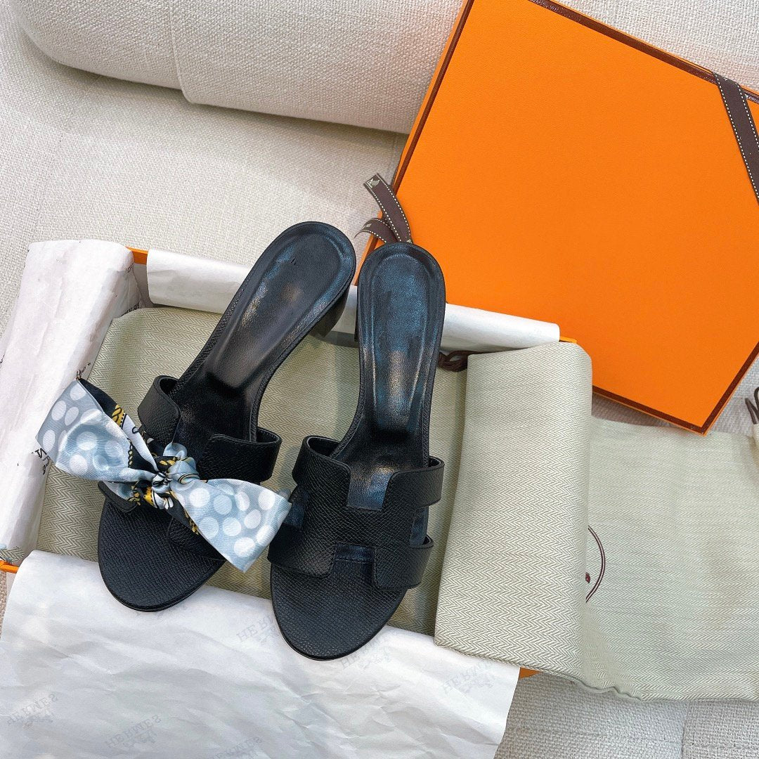 0asis Sandal Epsom Calfskin Black - 35