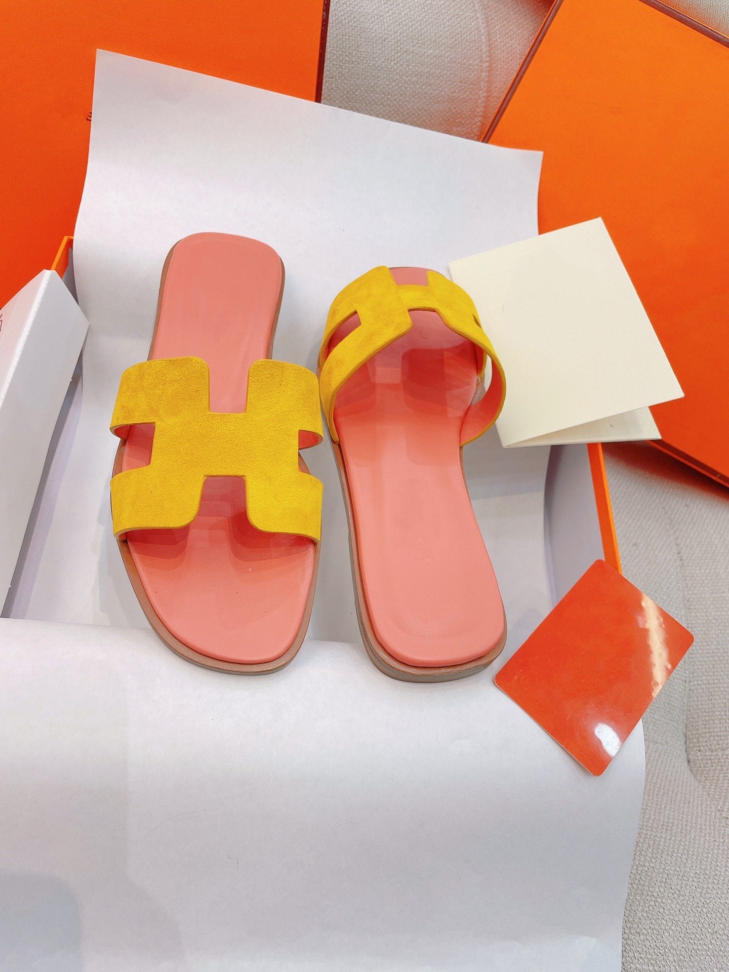 0ran Sandal Light Pink/Yellow Suede - 35
