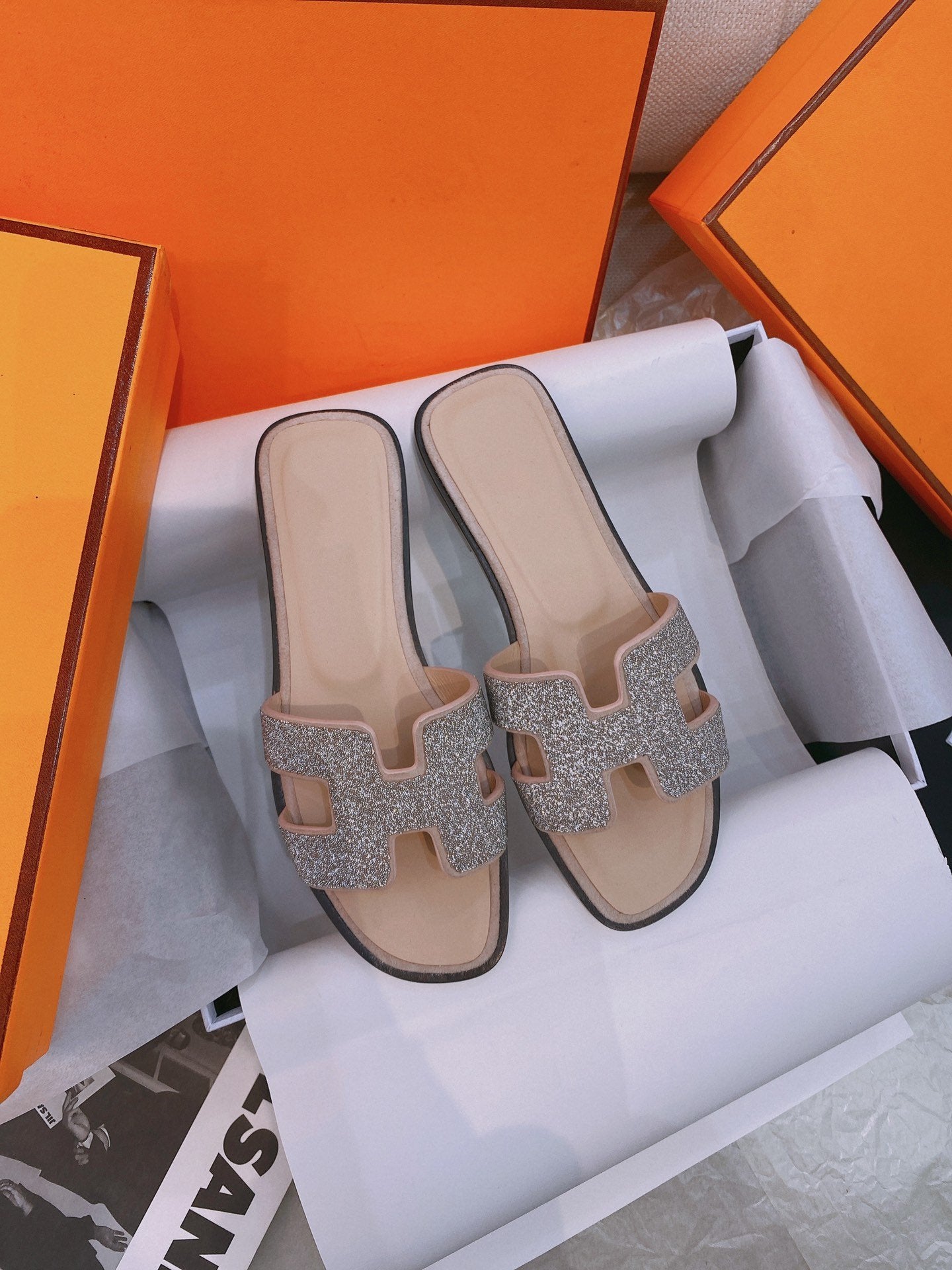 0ran Sandal Caviar Light Brown Leather - 35