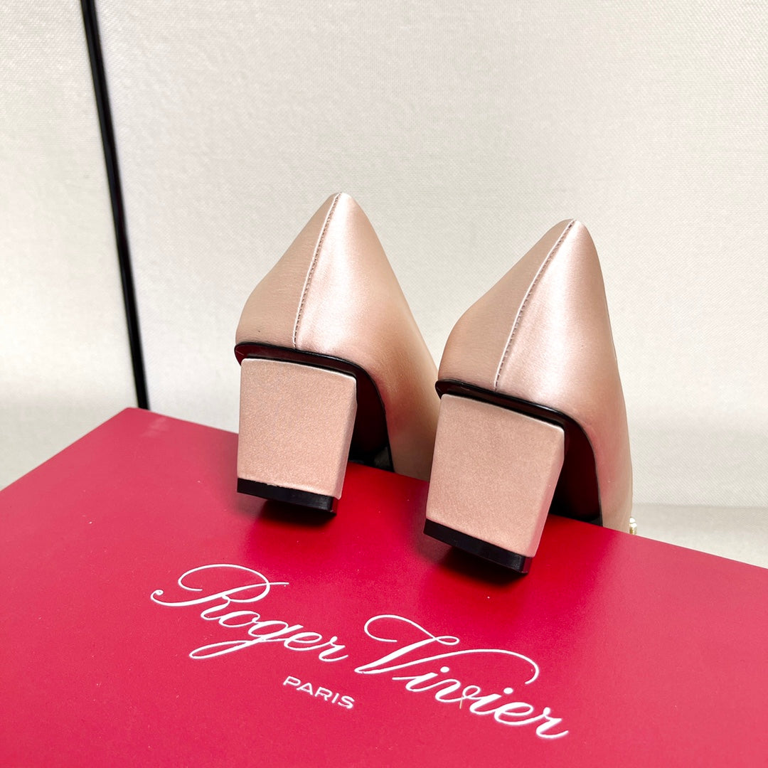 BELLE VIVIER PUMPS IN BEIGE SILK - 34