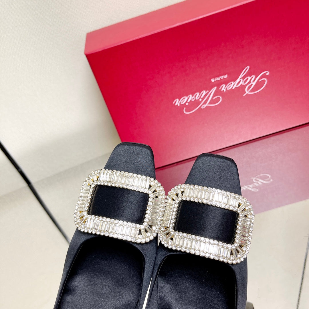 BELLE VIVIER PUMPS IN BLACK SILK - 34