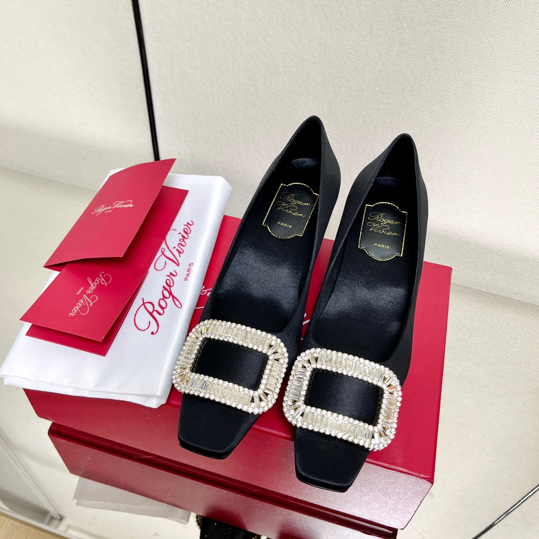 BELLE VIVIER PUMPS IN BLACK SILK - 34