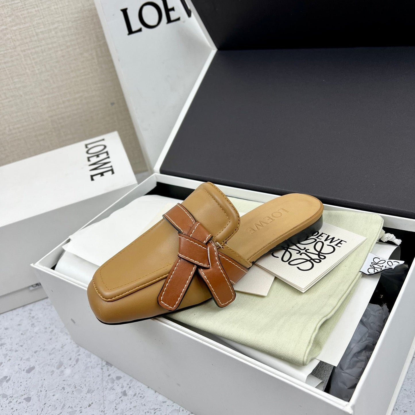 LW GATE BROWN BELTED MULE CAMEL CALFSKIN - 35
