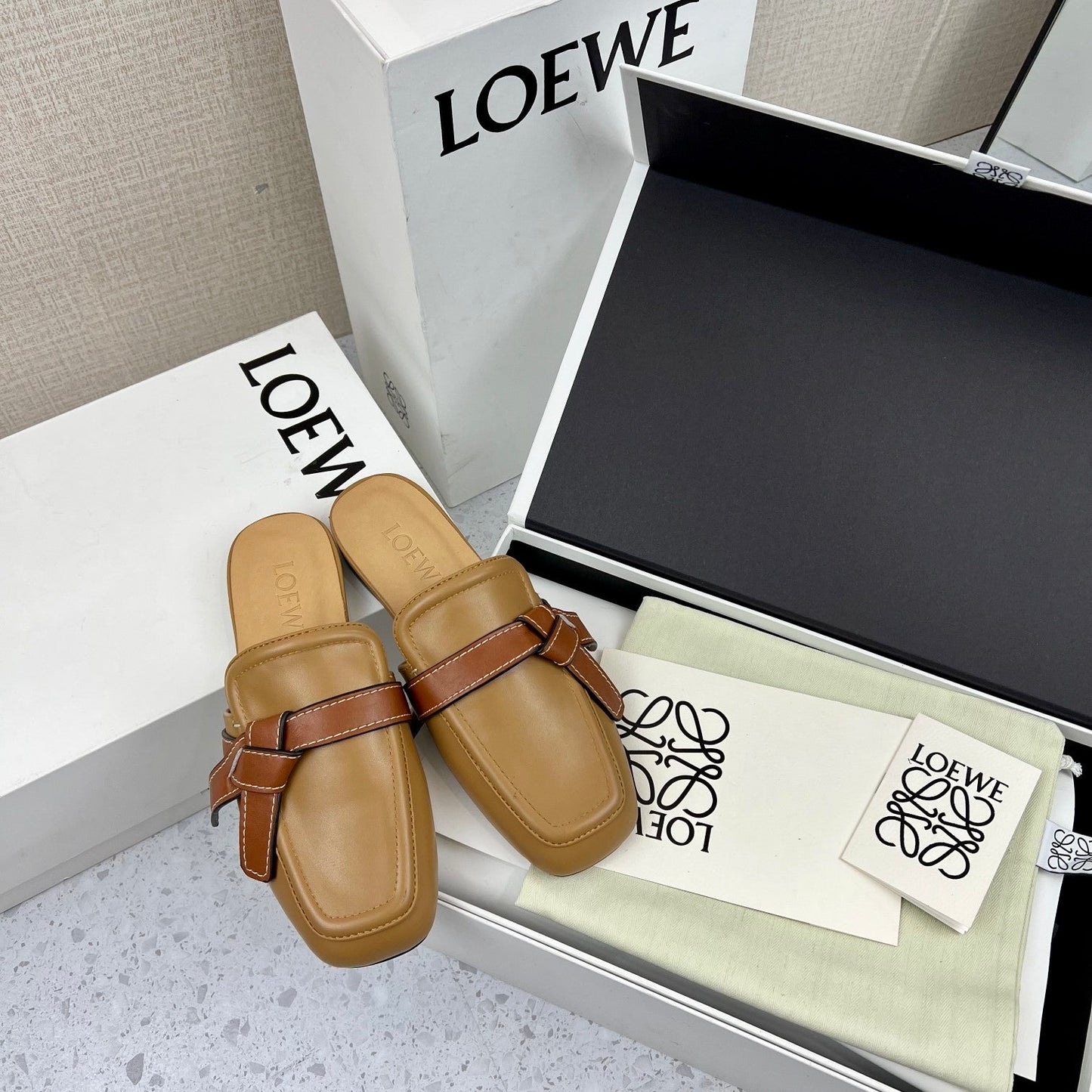 LW GATE BROWN BELTED MULE CAMEL CALFSKIN - 35
