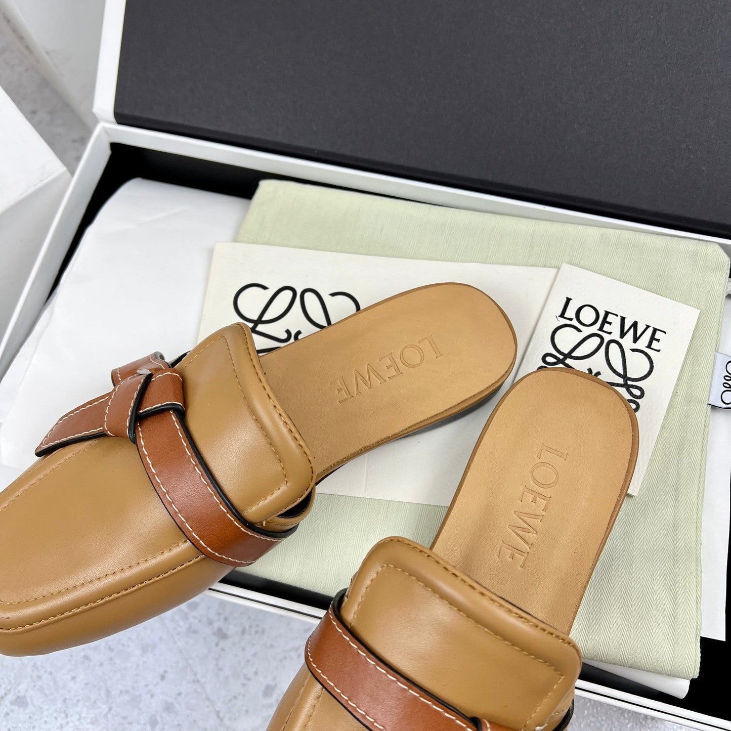 LW GATE BROWN BELTED MULE CAMEL CALFSKIN - 35