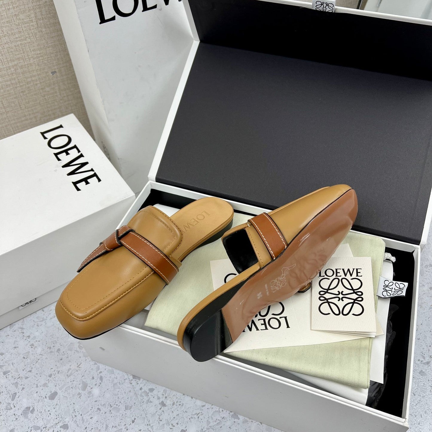 LW GATE BROWN BELTED MULE CAMEL CALFSKIN - 35