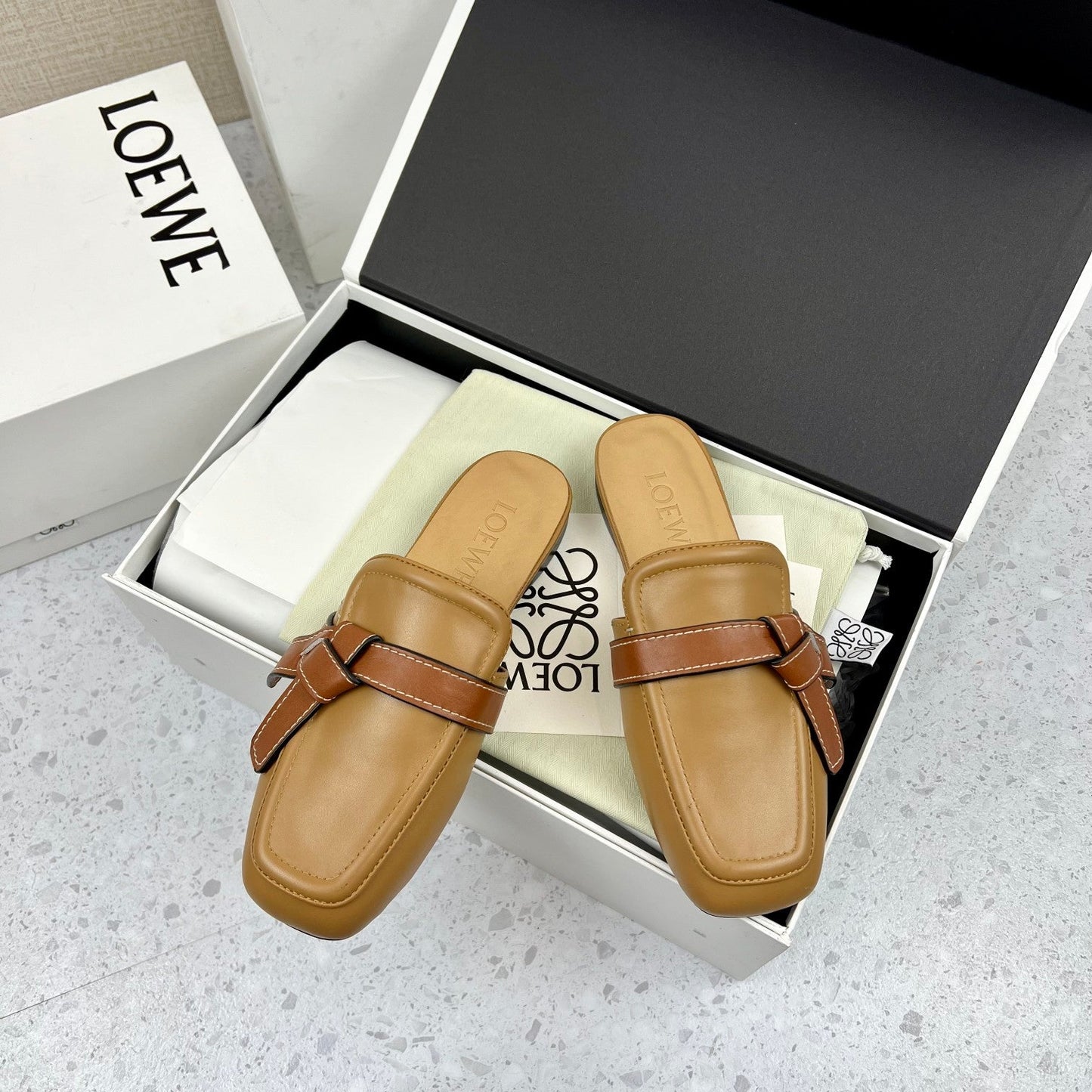 LW GATE BROWN BELTED MULE CAMEL CALFSKIN - 35