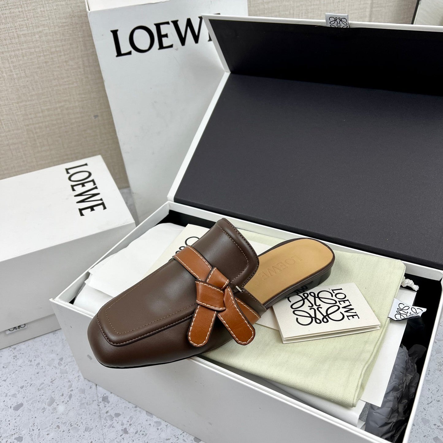 LW GATE BROWN BELTED MULE CHOCOLATE CALFSKIN - 35