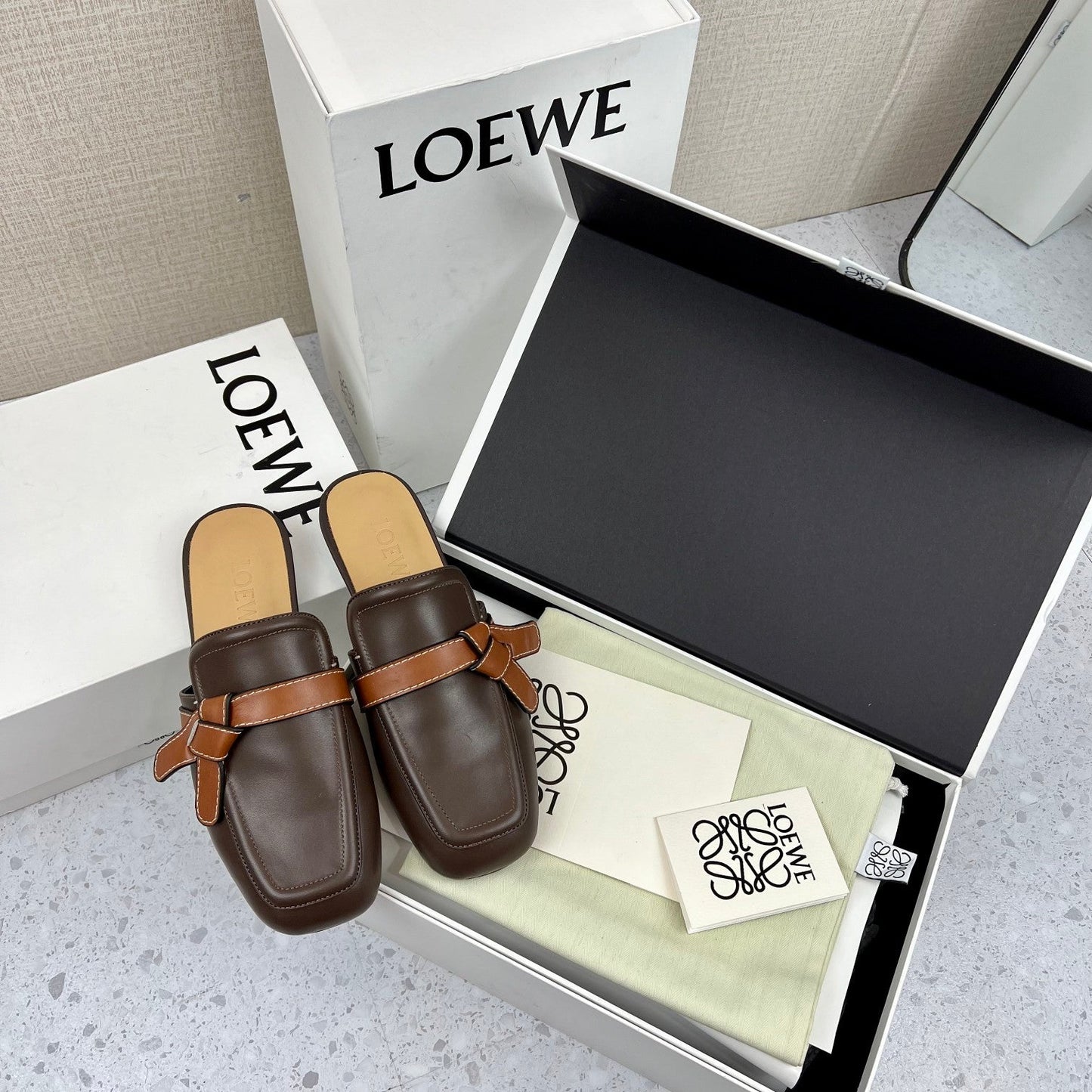 LW GATE BROWN BELTED MULE CHOCOLATE CALFSKIN - 35