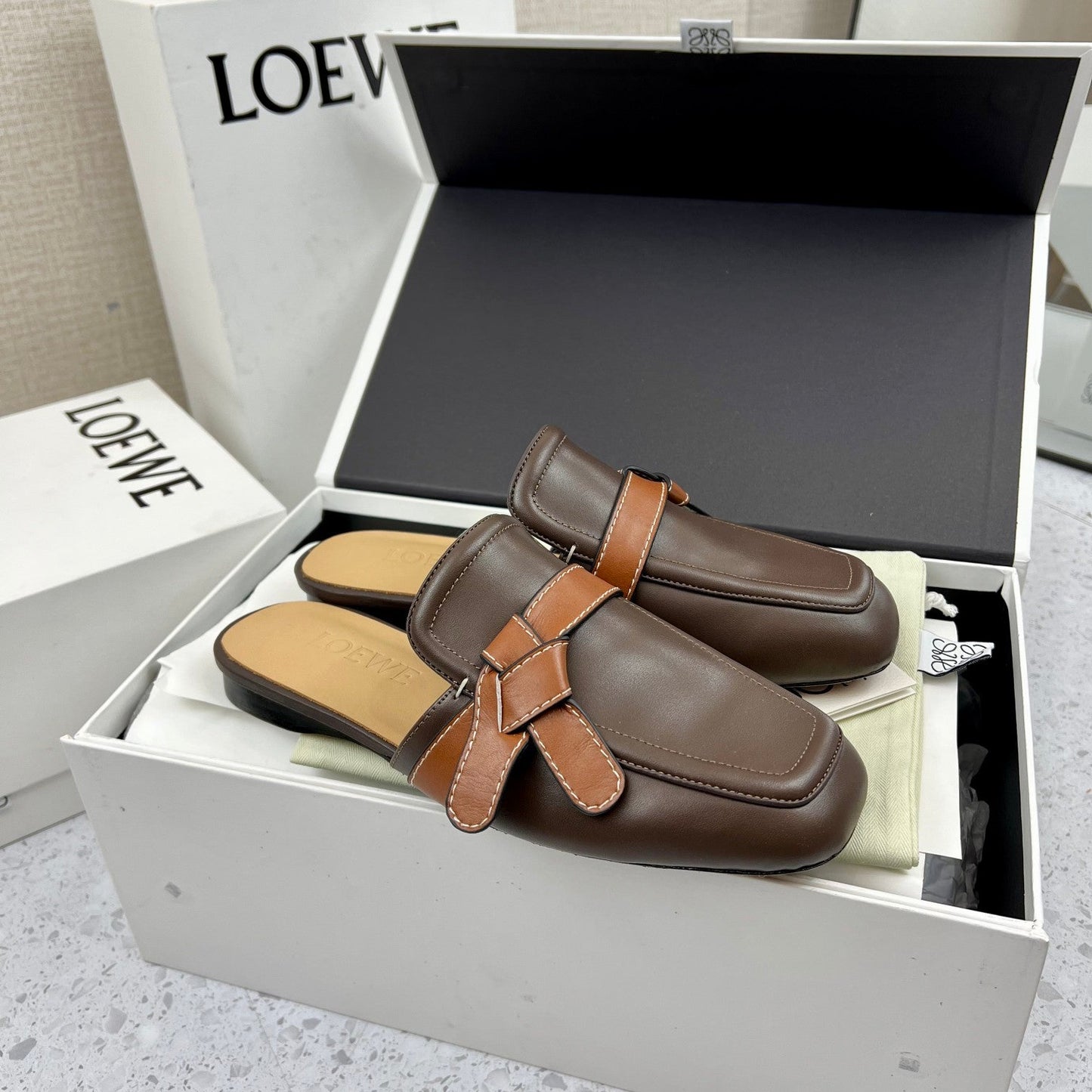 LW GATE BROWN BELTED MULE CHOCOLATE CALFSKIN - 35